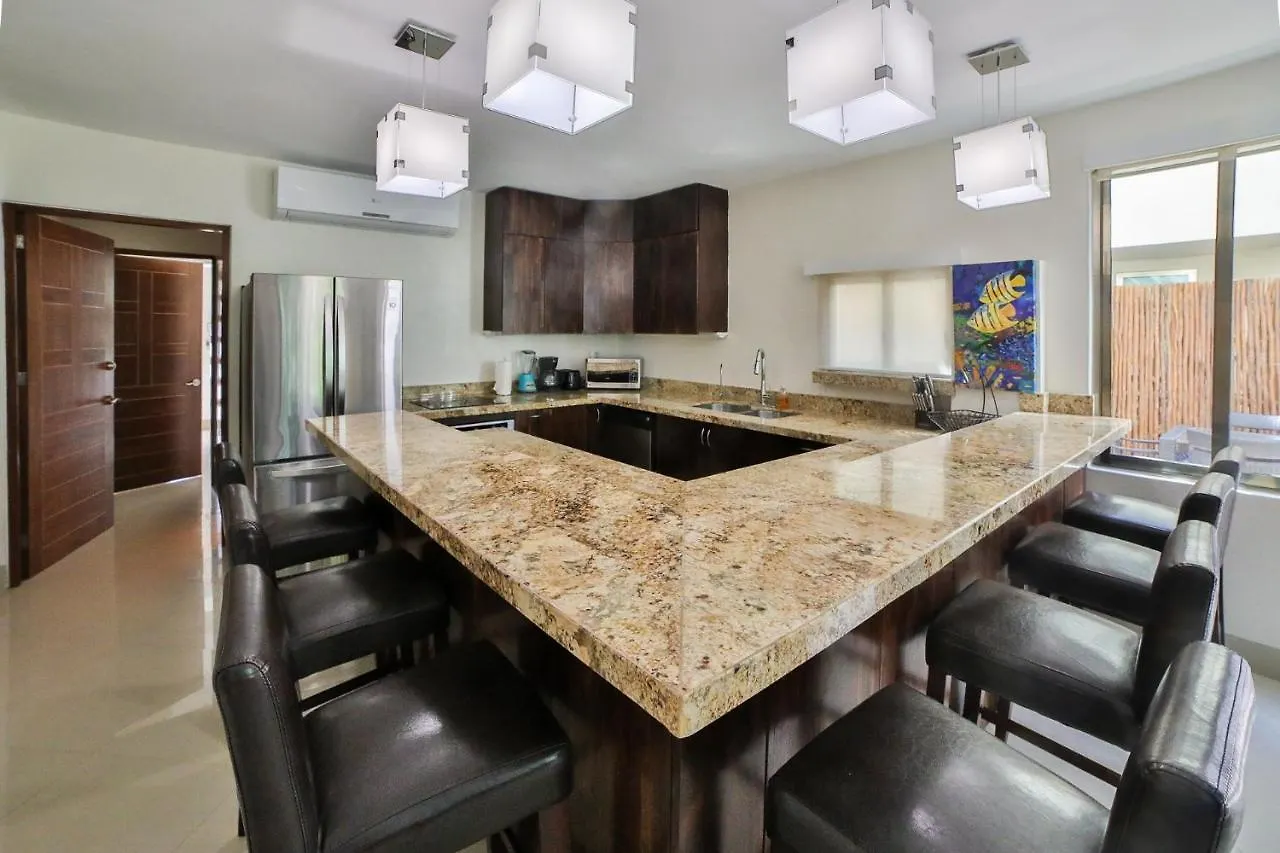 Mimosa Luxury Condos Playa del Carmen Apartmanhotel